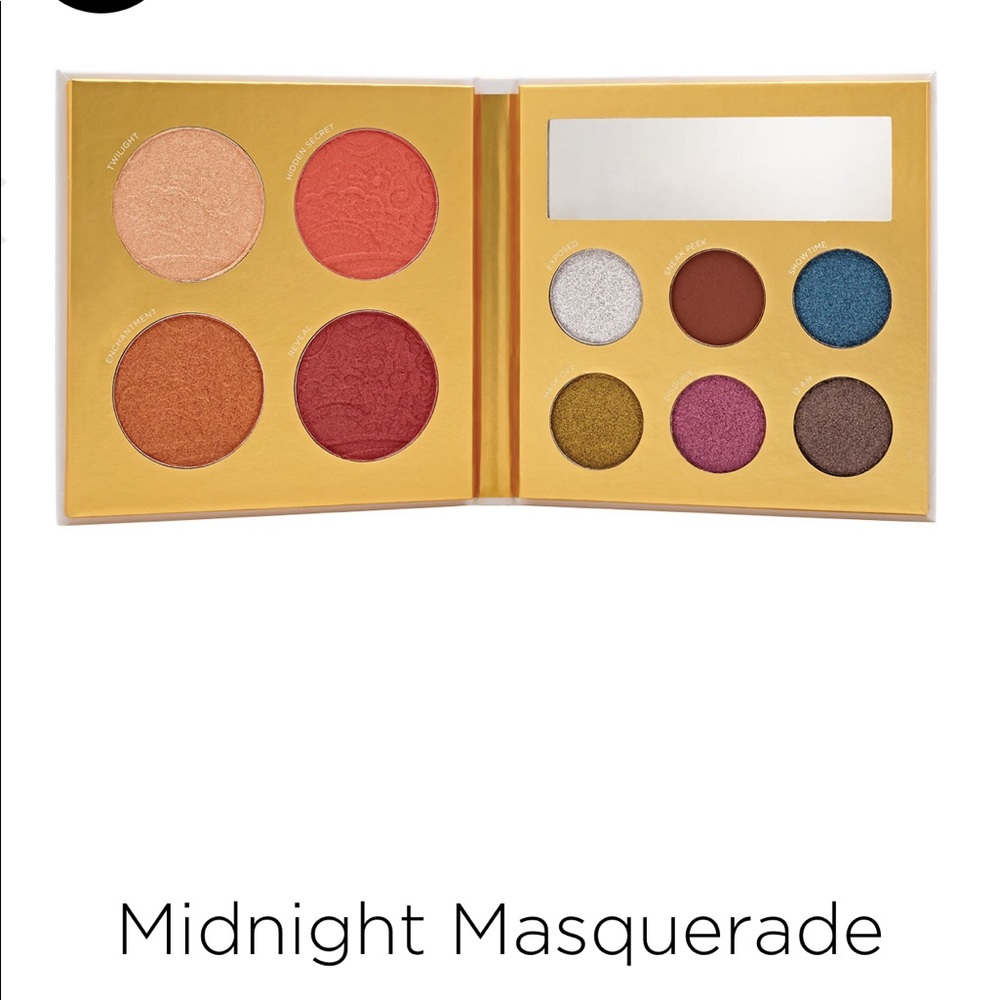 Put cosmetics Midnight Masquerade